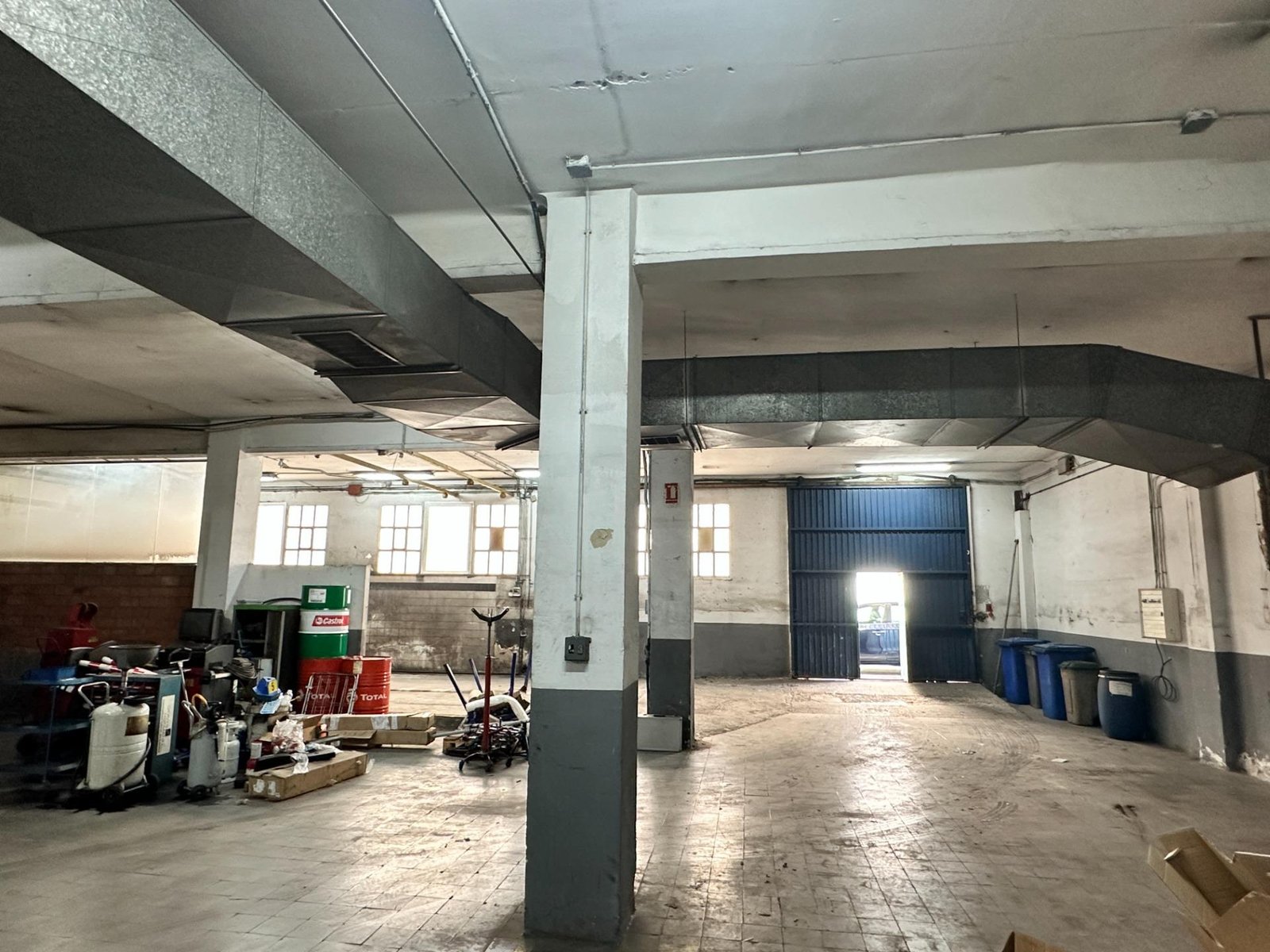 Foto 2 de SANT CUGAT DEL VALLÈS - ¡¡¡NAVE INDUSTRIAL DE 814m2!!!