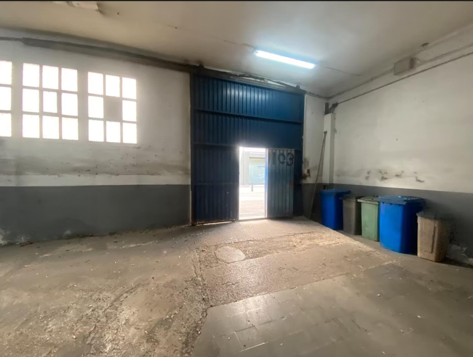 Foto 5 de SANT CUGAT DEL VALLÈS - ¡¡¡NAVE INDUSTRIAL DE 814m2!!!