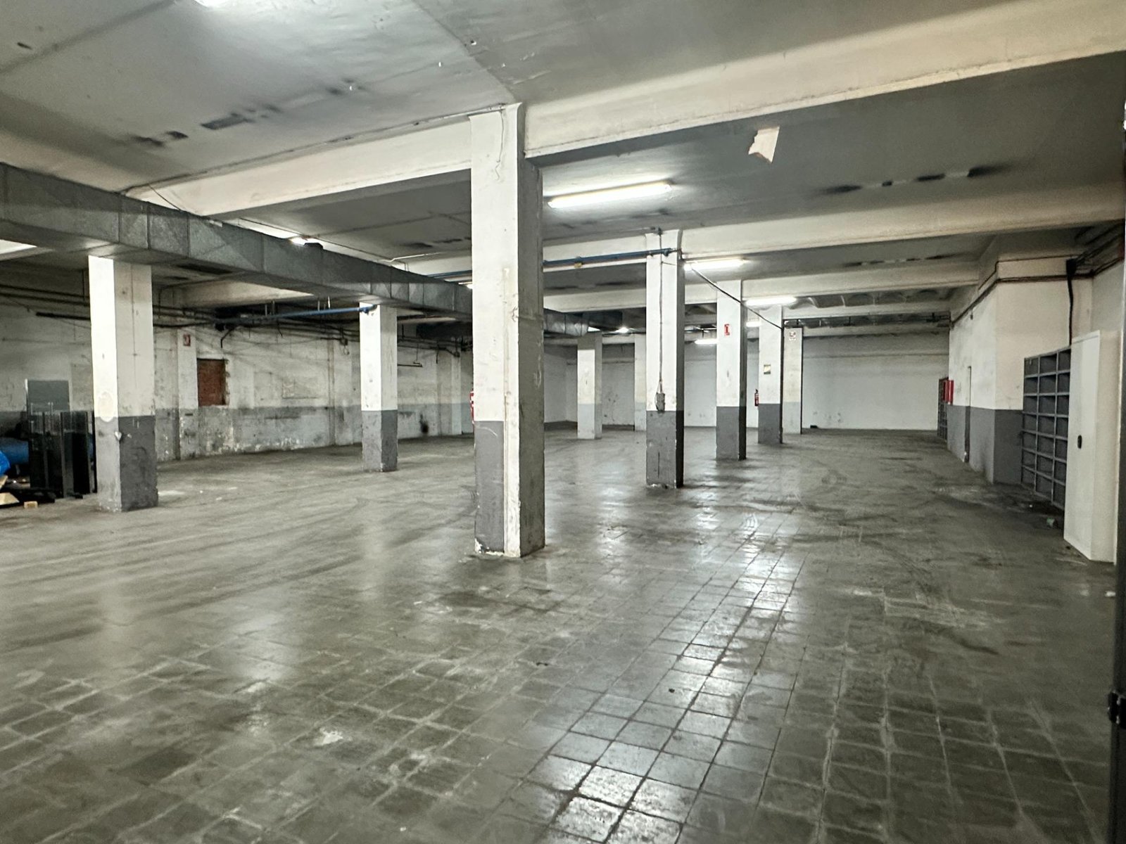 Foto 9 de SANT CUGAT DEL VALLÈS - ¡¡¡NAVE INDUSTRIAL DE 814m2!!!
