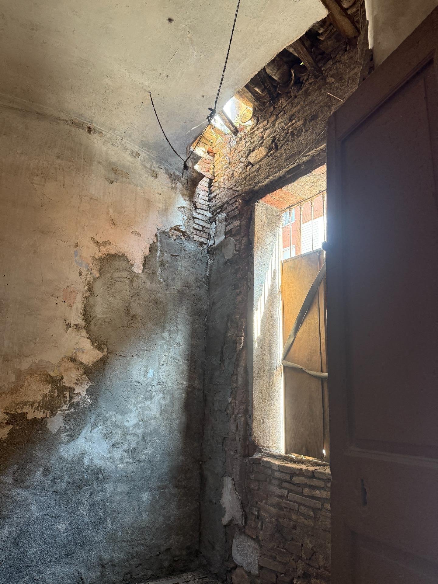 Foto 9 de EIXAMPLE - CASA PER REFORMAR SITUADA EN UN ENTORN IMMILLORABLE!!!