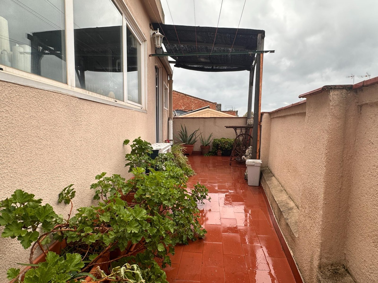 Foto 14 de Oportunidad Única en el Corazón de Sabadell: Casa Esquinera en Nuda Propiedad.