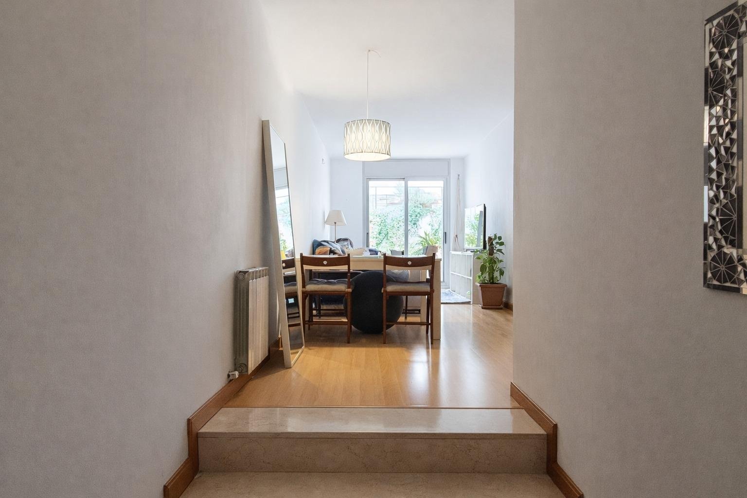 Foto 5 de MAGNÍFICO BAJO DE  4 HABITACIONES, 100M2 DE PISO + 100M2 DE PATIO EN SANT CUGAT DEL VALLÈS.
