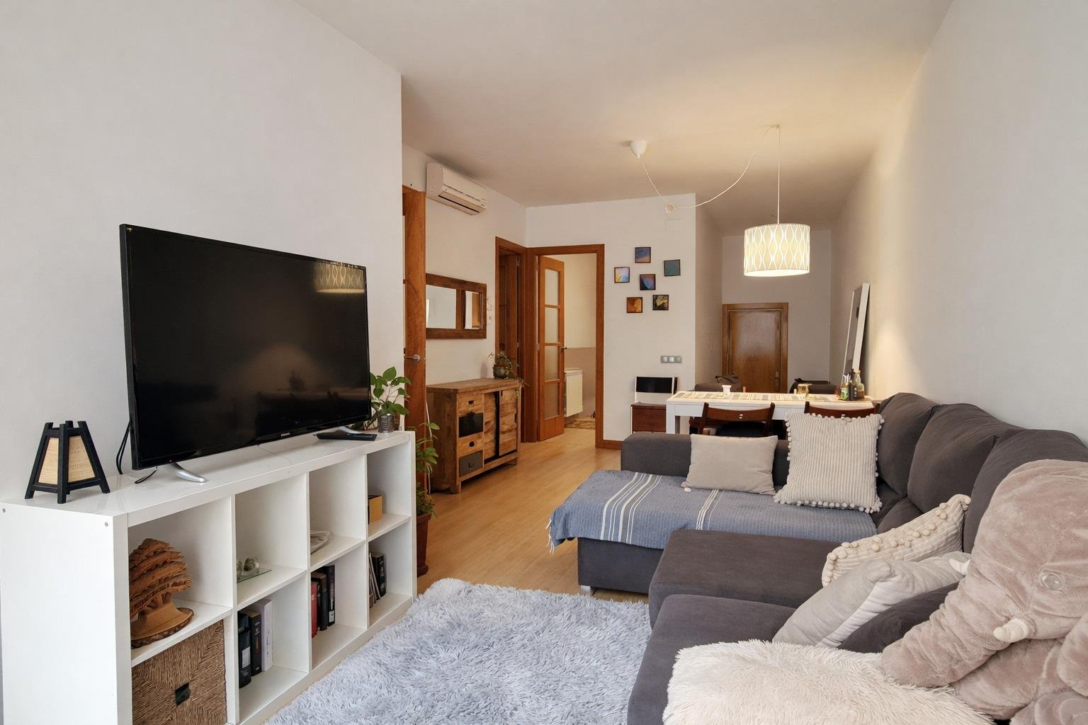 Foto 8 de MAGNÍFICO BAJO DE  4 HABITACIONES, 100M2 DE PISO + 100M2 DE PATIO EN SANT CUGAT DEL VALLÈS.