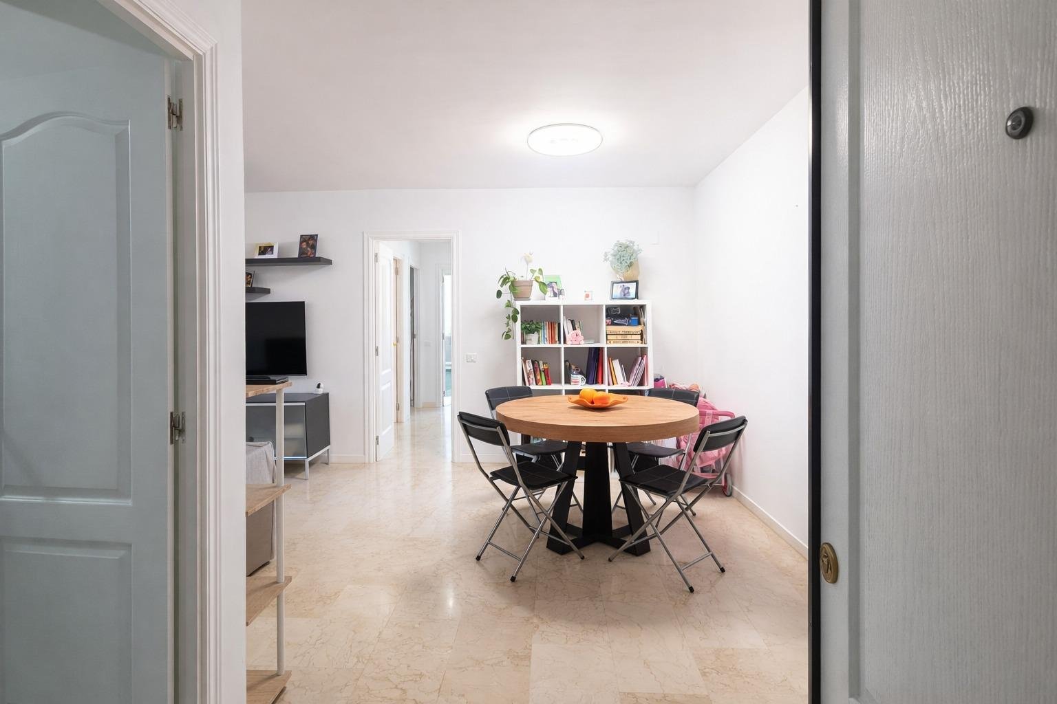 Foto 5 de Piso de 3 habitaciones y 2 terrazas en Sant Jordi Park de Rubí.