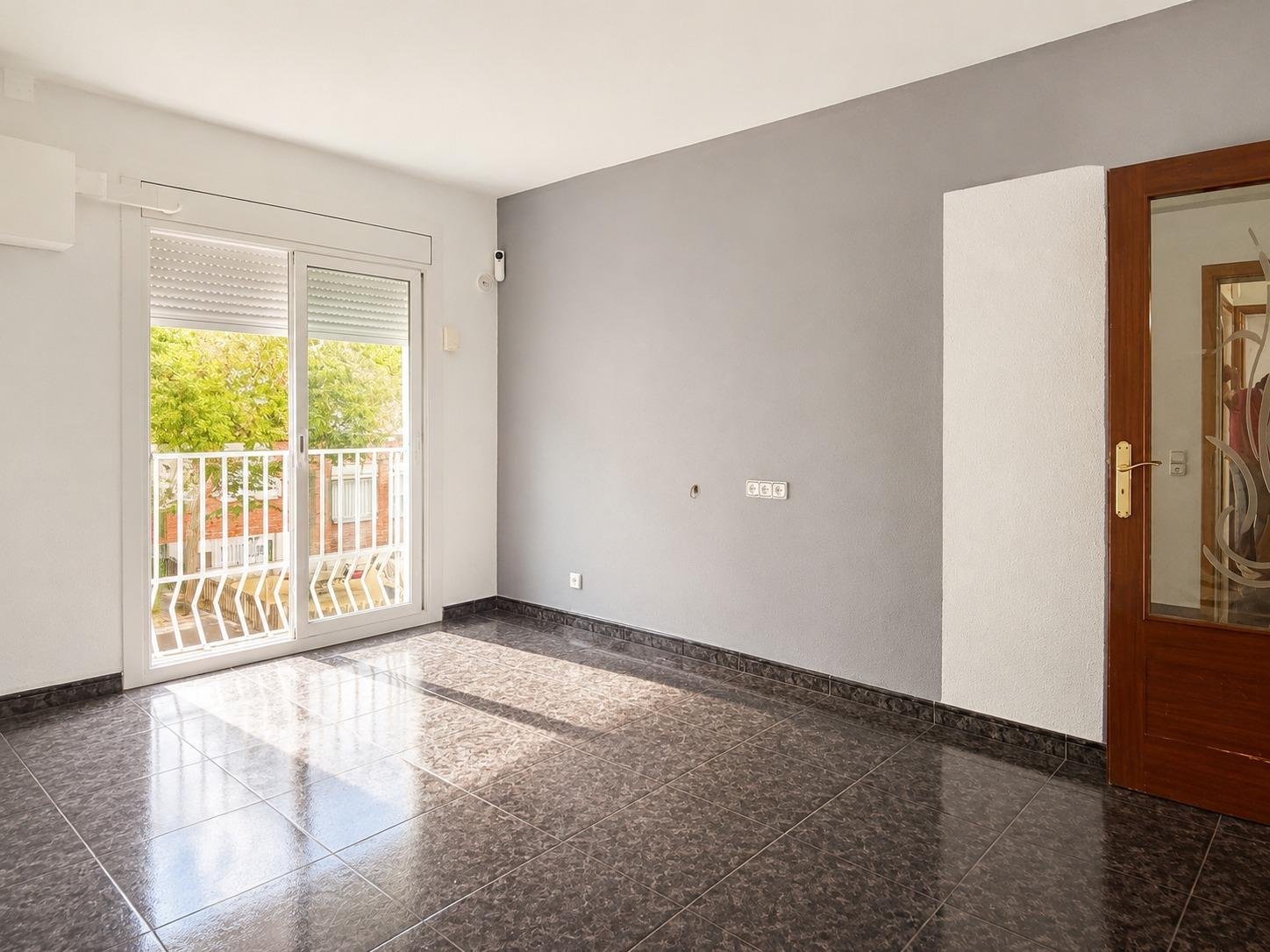 PISO DE 3 HABITACIONES EN CAN RULL SABADELL.