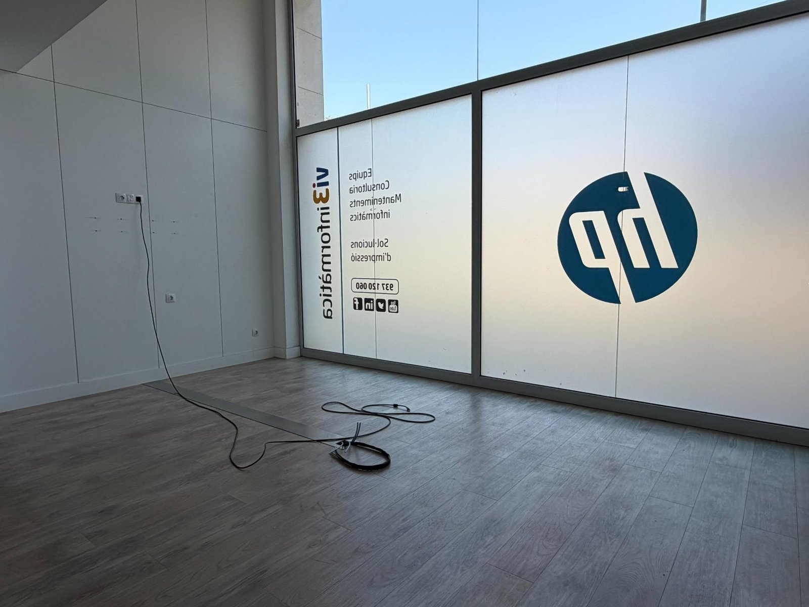 Foto 10 de Local comercial único en pleno centro de Sabadell – 817 m² construidos