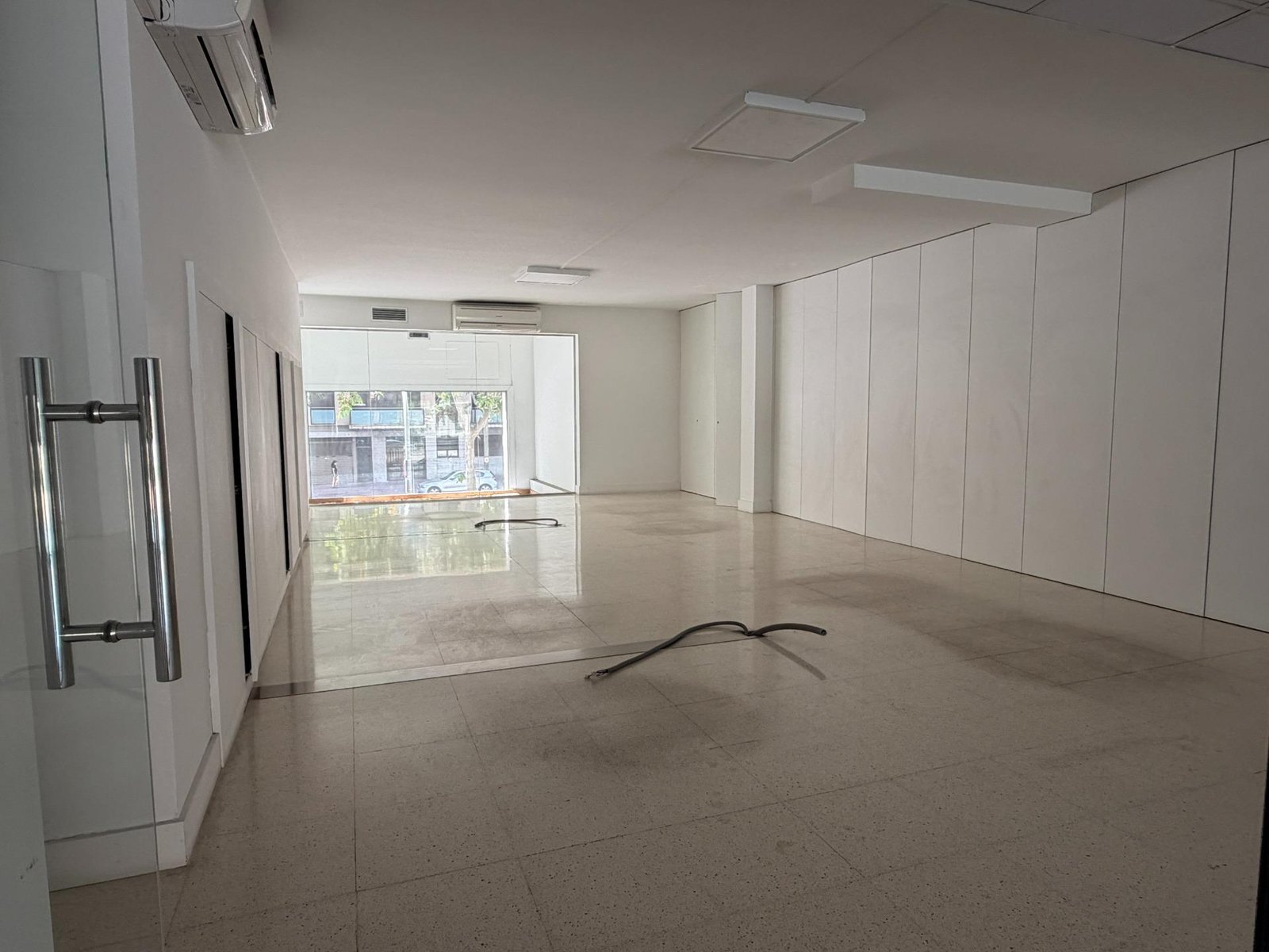 Foto 14 de Local comercial único en pleno centro de Sabadell – 817 m² construidos