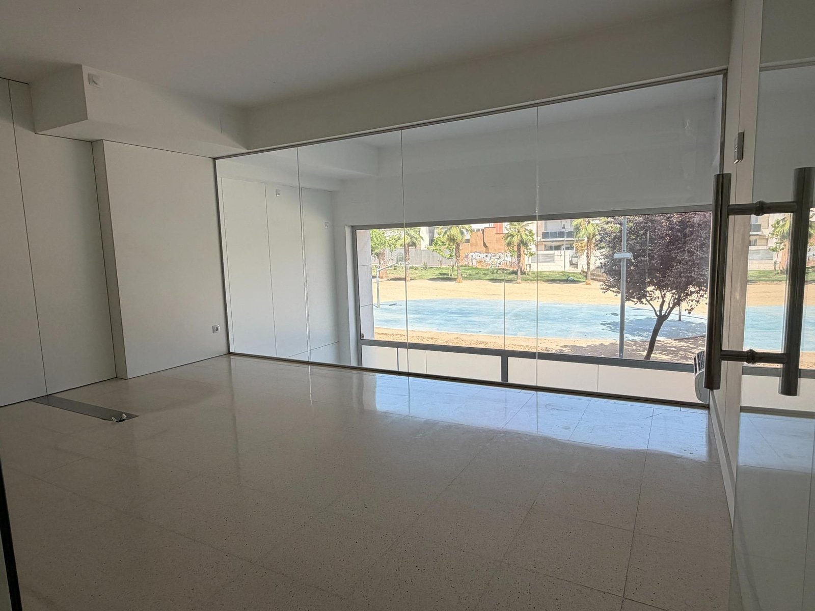 Foto 15 de Local comercial único en pleno centro de Sabadell – 817 m² construidos