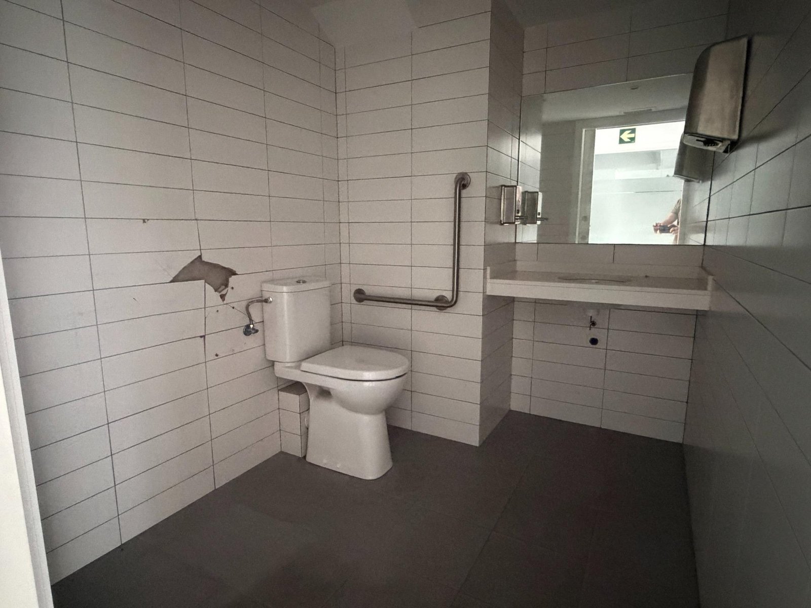 Foto 22 de Local comercial único en pleno centro de Sabadell – 817 m² construidos
