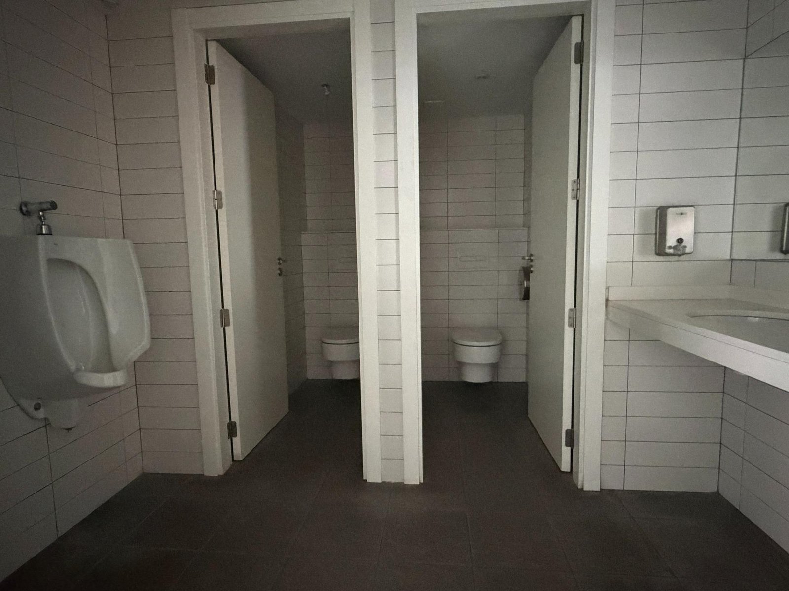 Foto 28 de Local comercial único en pleno centro de Sabadell – 817 m² construidos