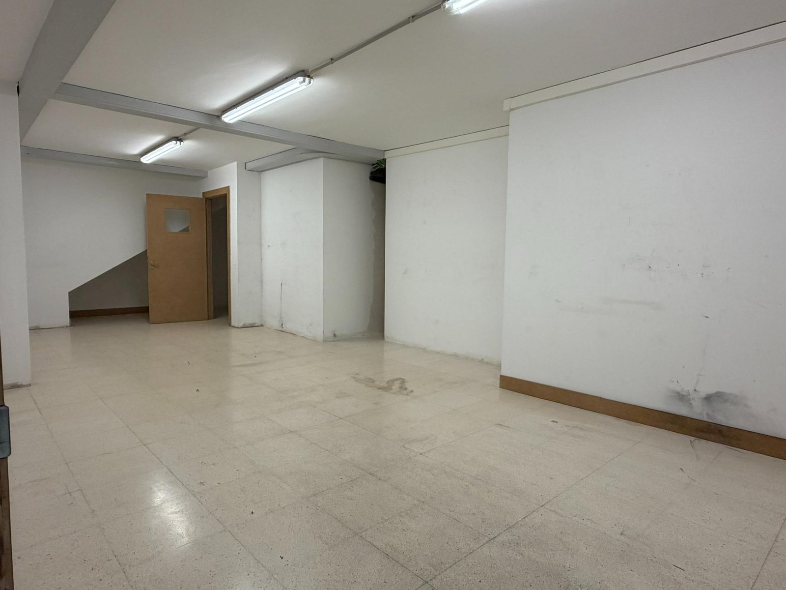 Foto 4 de Local comercial único en pleno centro de Sabadell – 817 m² construidos