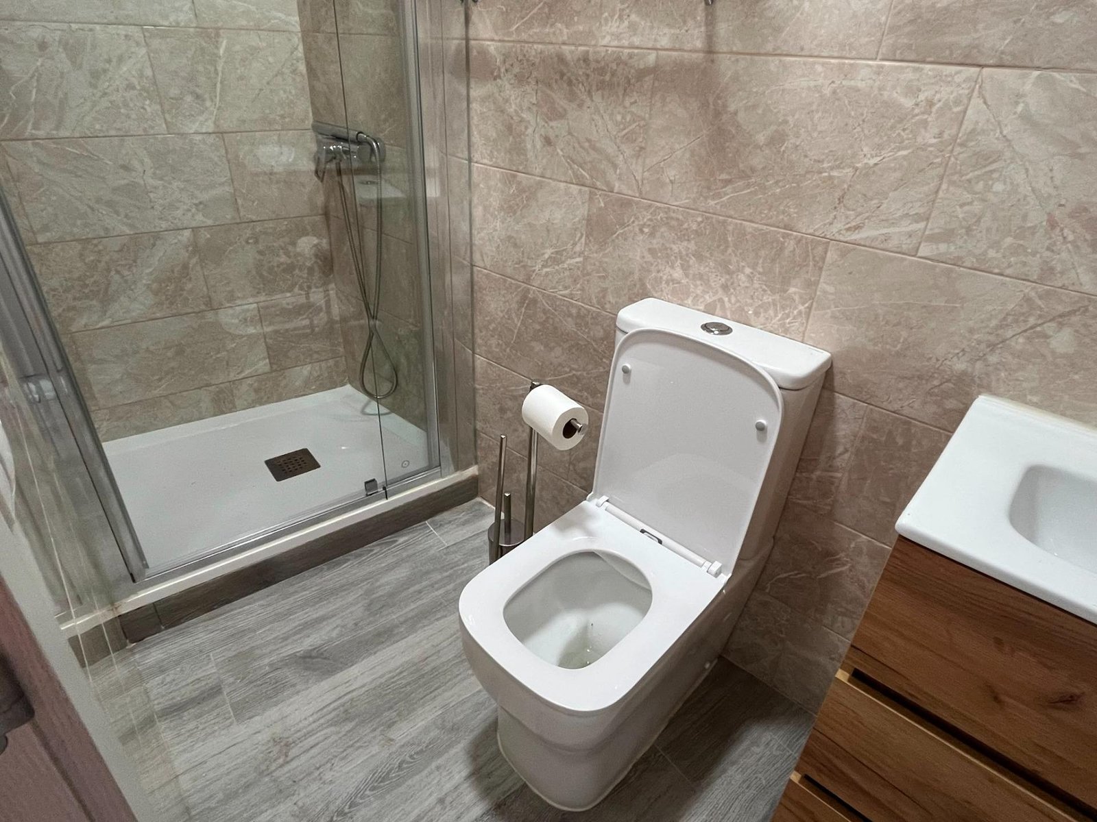 Foto 12 de Impresionante Casa de Pueblo Reformada en Castellsera por solo €270,000