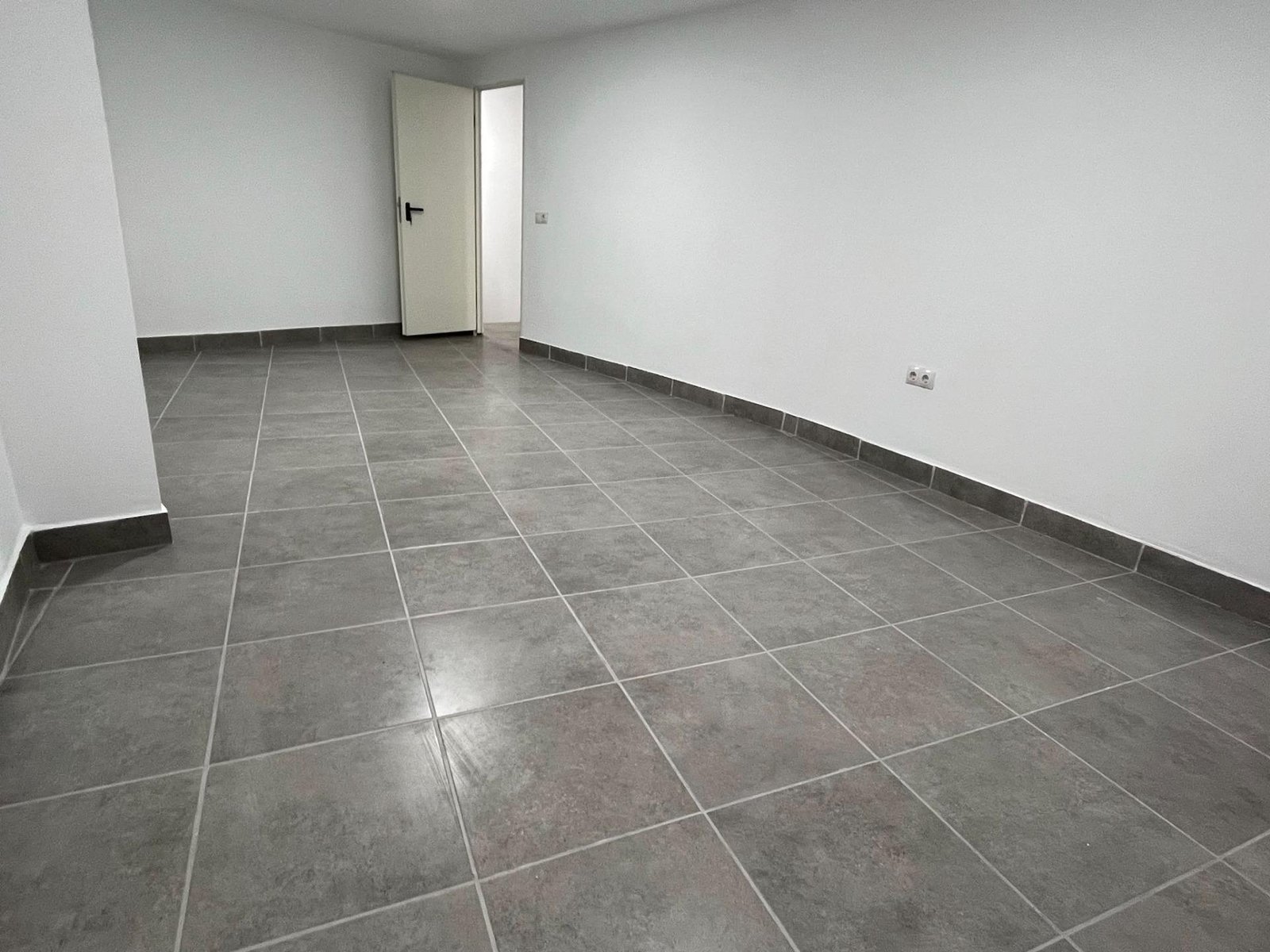 Foto 38 de Impresionante Casa de Pueblo Reformada en Castellsera por solo €270,000