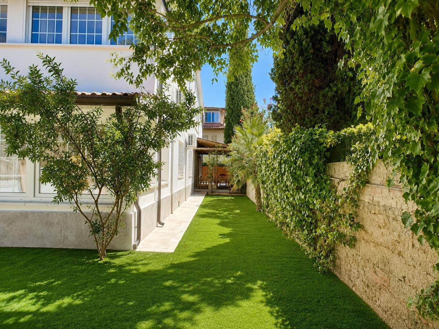 Foto 7 de Casa independiente de 4 dormitorios y piscina privada en Mirasol.