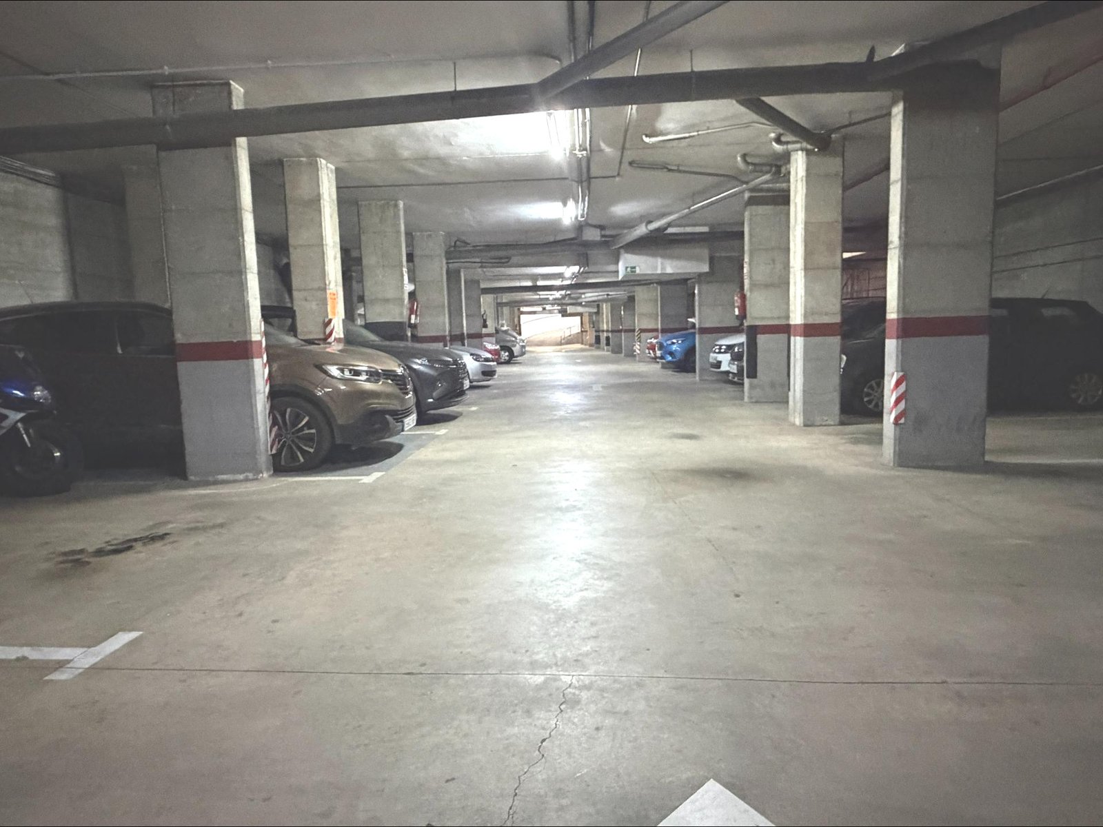 Foto 4 de PÀRQUING AMPLI A PLAZA ESPAÑA