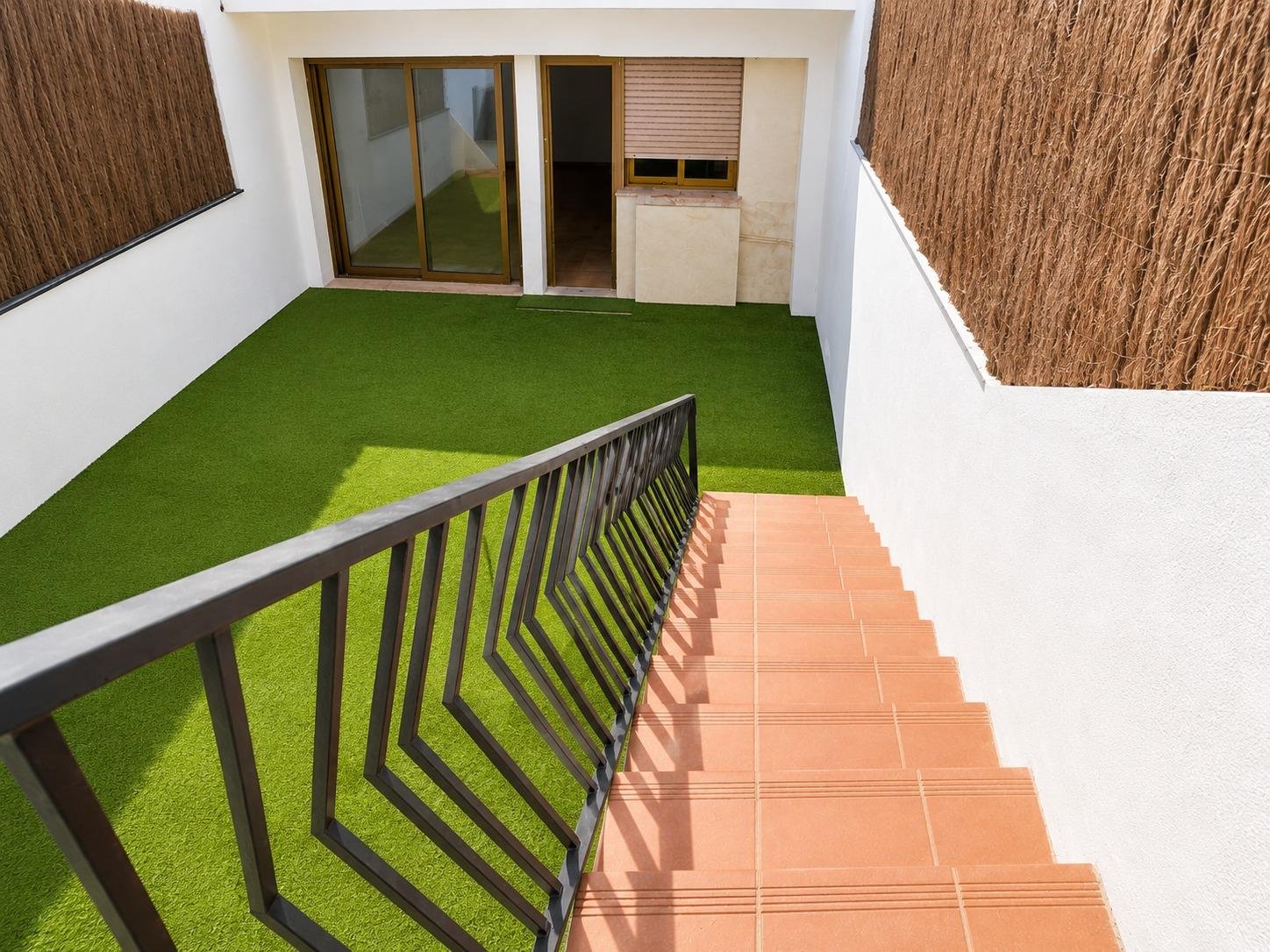 Foto 6 de PISO DE 3 HABITACIONES EN CAN PALET CON TERRAZA Y PATIO.