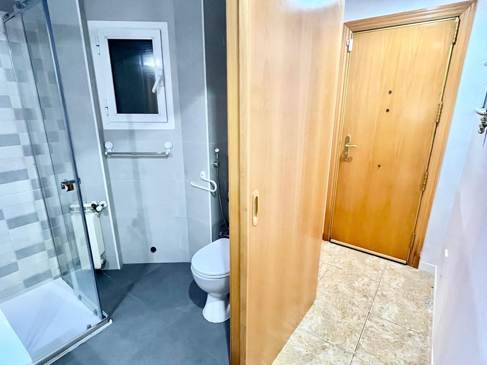 Foto 6 de Planta Baja Espaciosa y Acogedora en Ca N'Anglada, Terrassa por solo €123,000