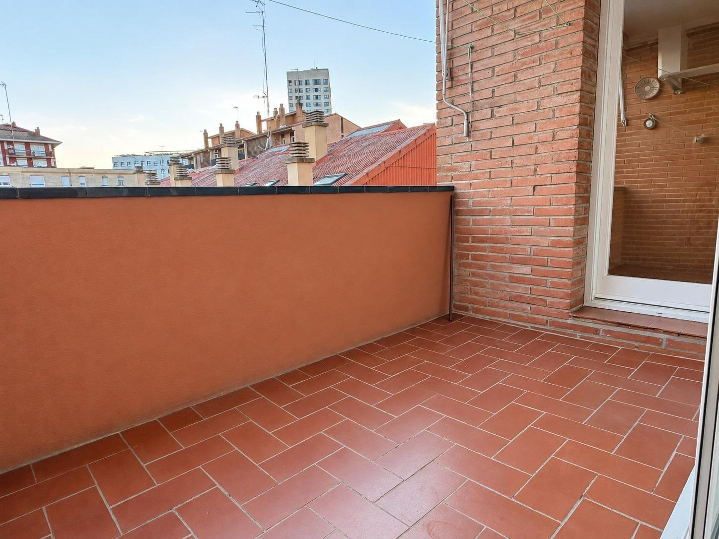 FANTASTICO PISO EN PLENA CREU ALTA