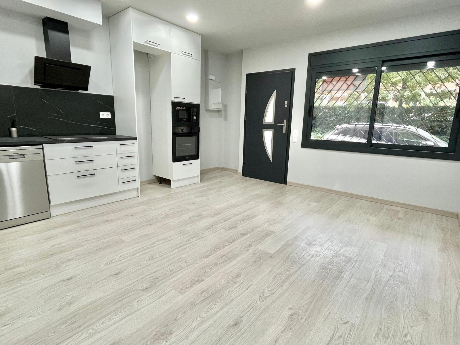 Foto 2 de Encantadora Planta Baja Reformada en Can Tries, Viladecavalls por solo €175.000